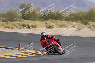 media/Oct-08-2022-SoCal Trackdays (Sat) [[1fc3beec89]]/Turn 10 (945am)/